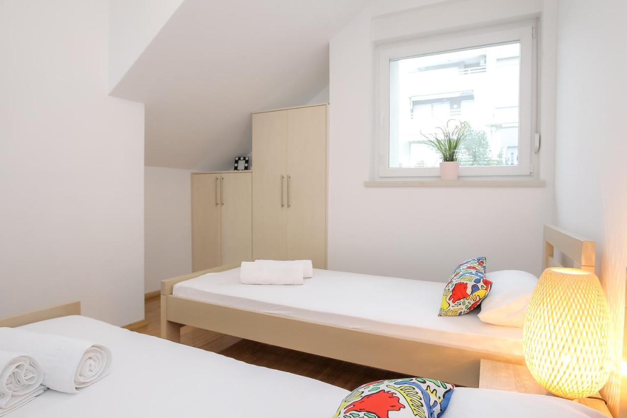 Apartments Tomana Novalja Rom bilde