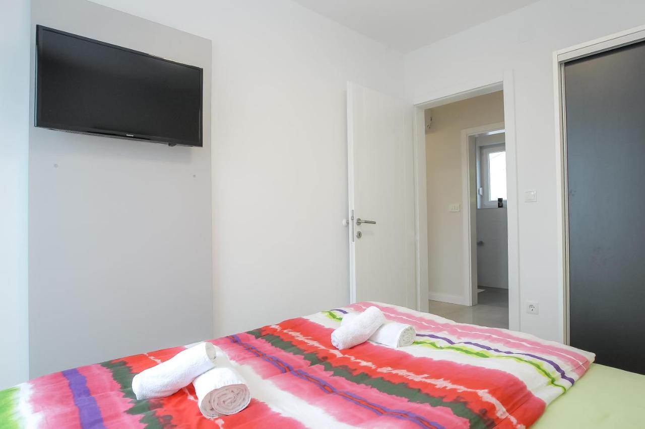 Apartments Tomana Novalja Rom bilde