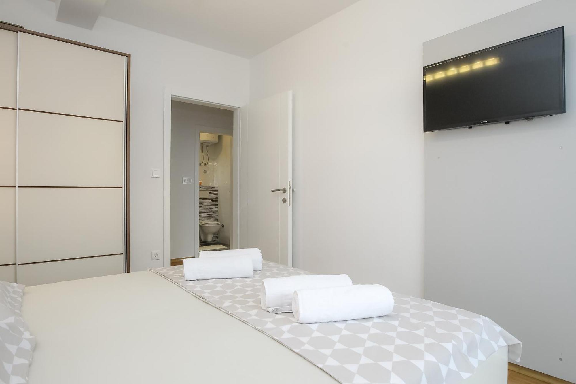 Apartments Tomana Novalja Rom bilde